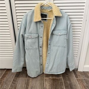Levi's Denim Jacket with Cream Sherpa Collar